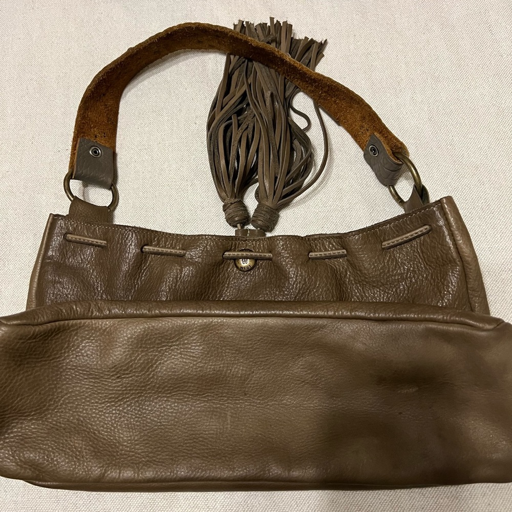 Two Bar West McFadin Leather Shoulder Bag - Picture 6 of 13